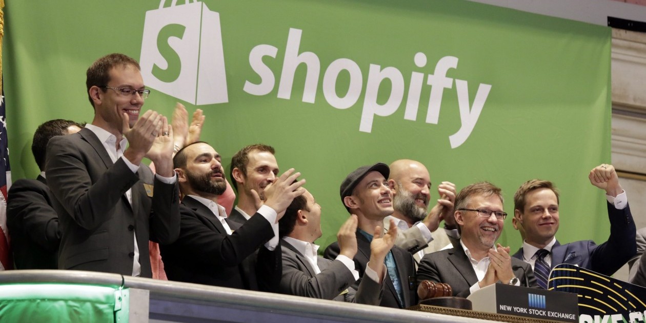 APTOPIX Financial Markets Wall Street Shopify IPO