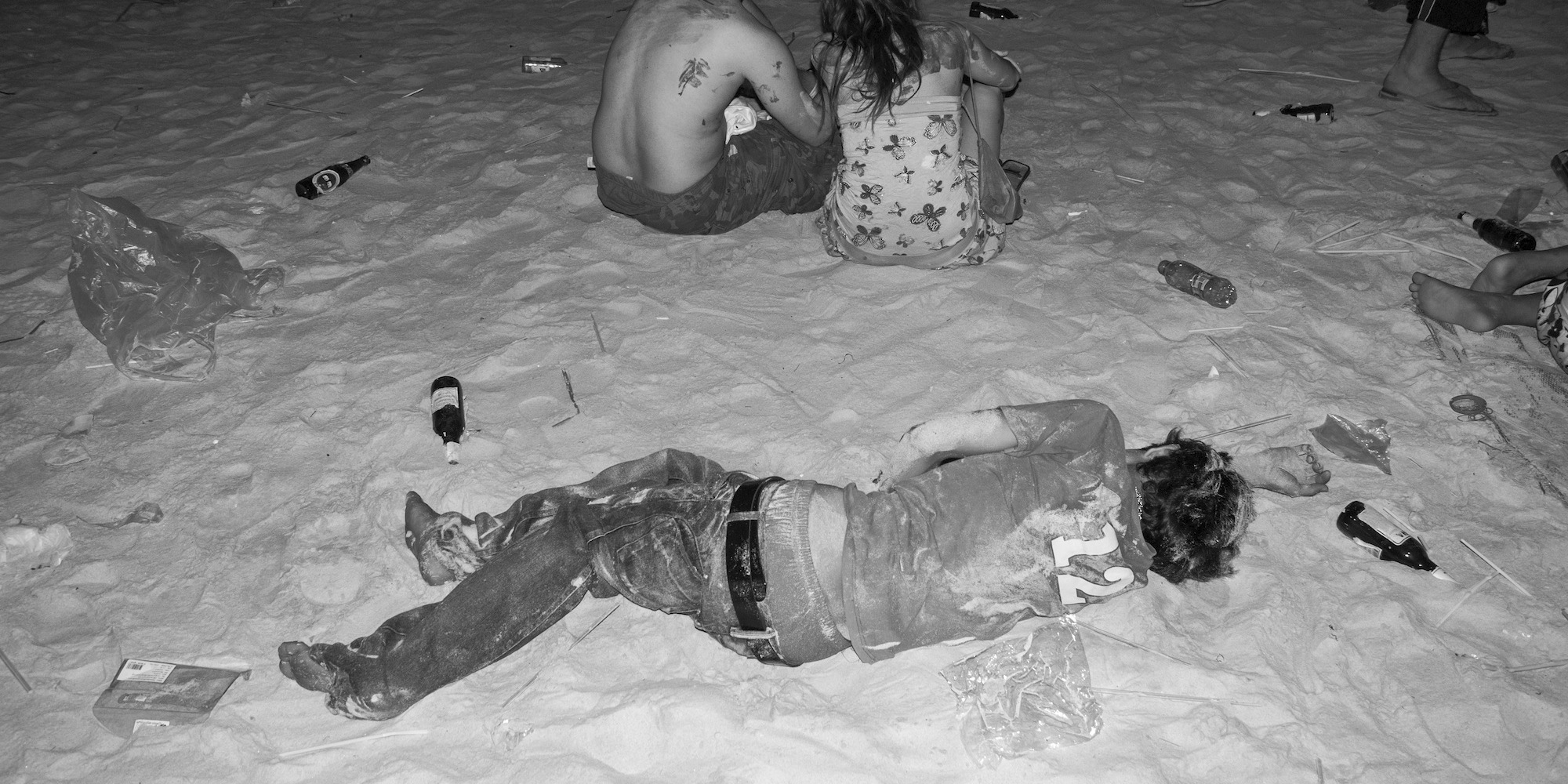 Drinking too much at Full Moon Party