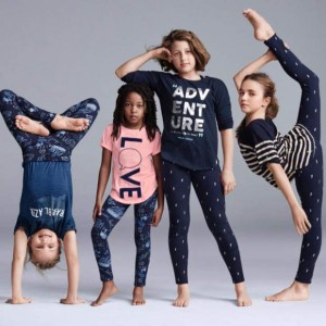 Gap ads sisters