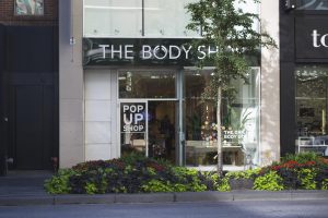 the-body-shop-pop-up-exterior